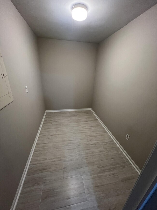 Building Photo - 5159 Longmeadow Cove