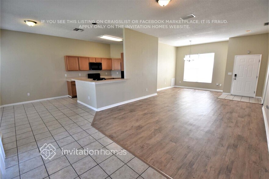 Building Photo - 4615 Hazelgrove Dr