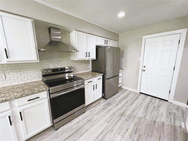 Building Photo - 2946 Ridgewood Dr