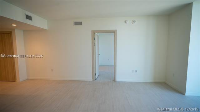 Building Photo - 1000 Brickell Plaza