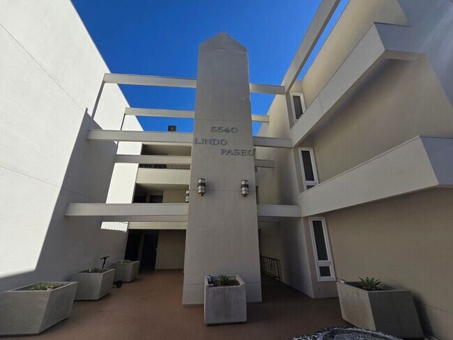 Building Photo - Convenient 2BR/2BA Condo Near SDSU at Campus Walk Condos