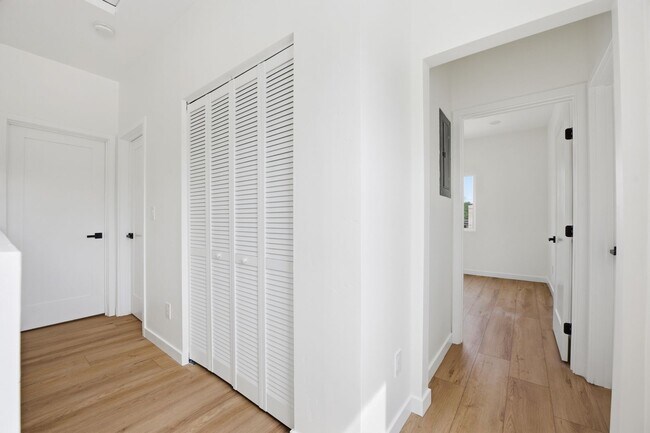 Building Photo - Brand new!