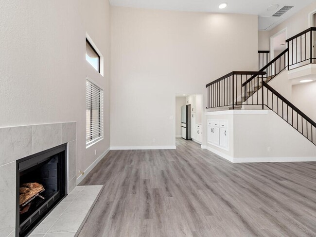 Building Photo - Remodeled 2 Story, 3 Bedroom Condo