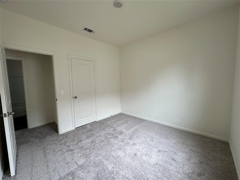 Building Photo - 3507 Queensberry Ct