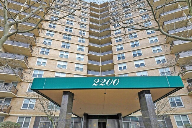 Primary Photo - 2200 N Central Rd
