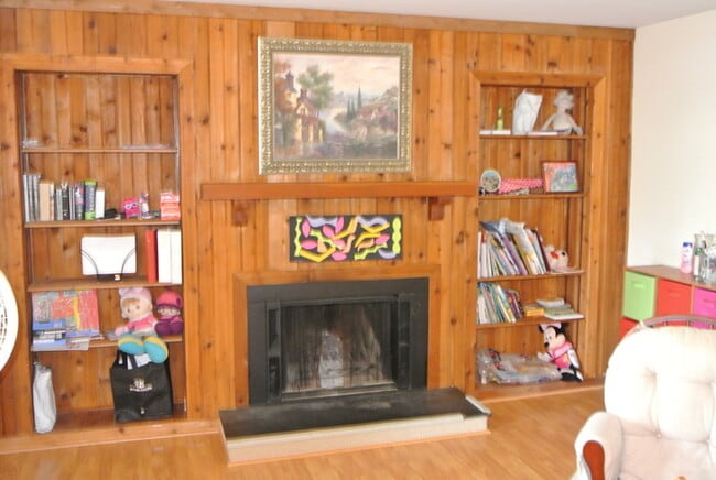 Building Photo - 200 Finley Forest Dr