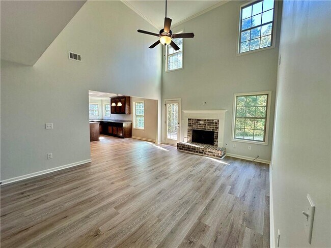 Building Photo - 712 Pinnacle Dr.
