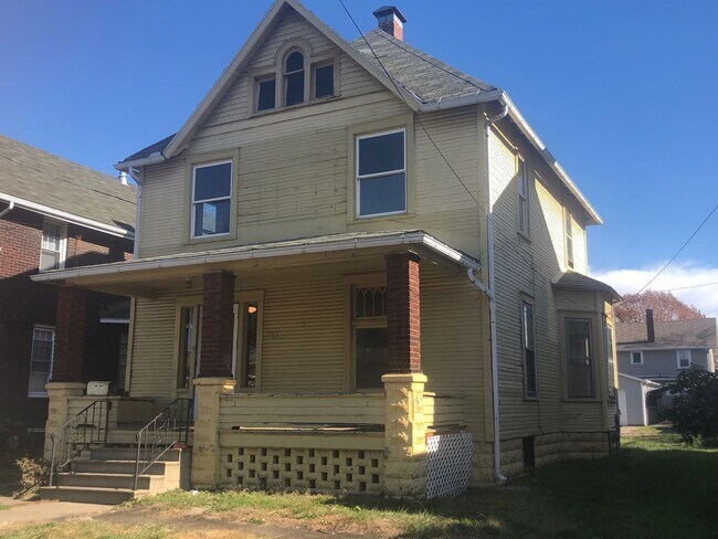Building Photo - 1604 Clark Ave SW