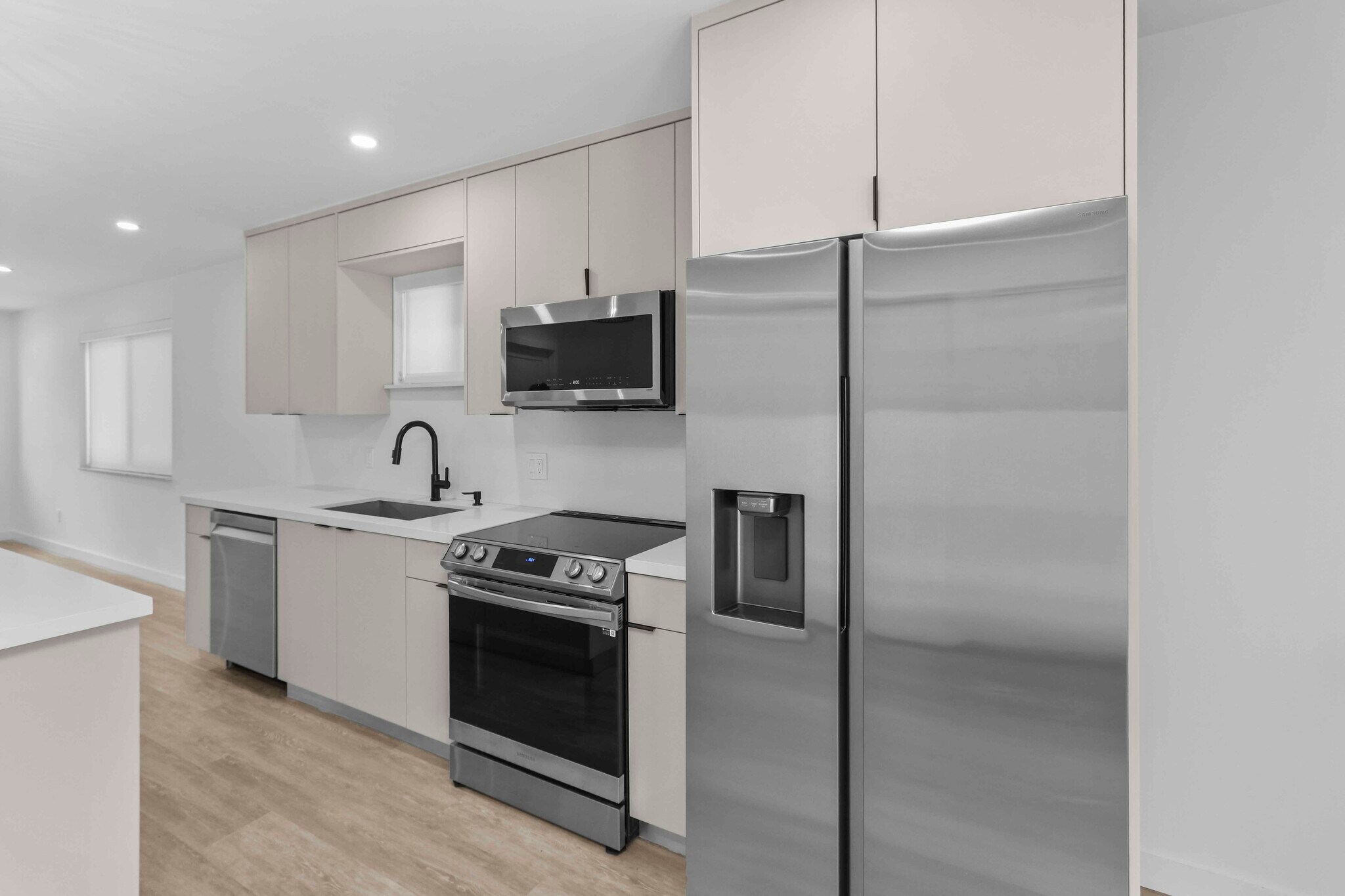 Building Photo - 3737 Frow Ave