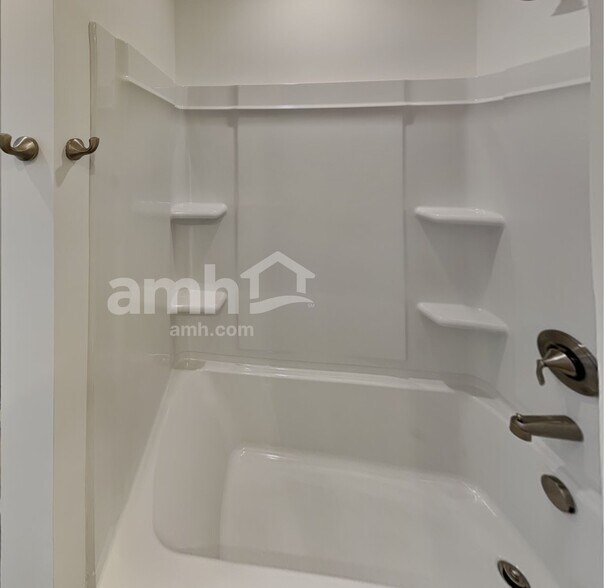 Building Photo - 205 Kramer Mills Dr