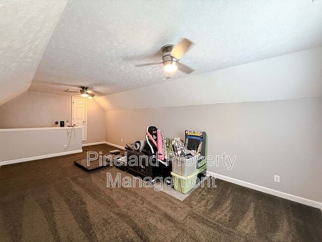 Building Photo - 229 Scarlet Oak Dr