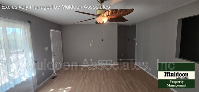 Building Photo - 220 S Caddoa Dr