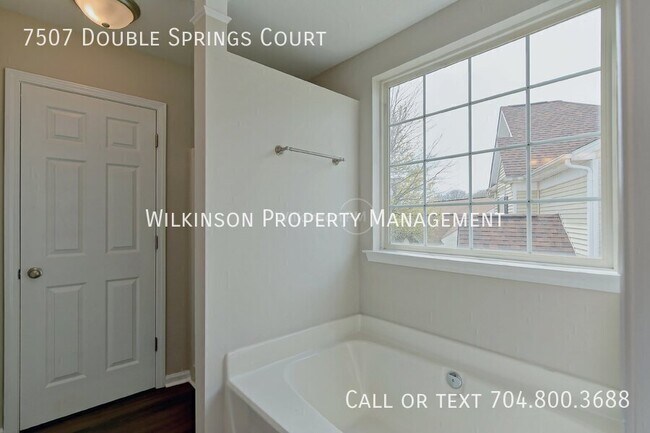Building Photo - 7507 Double Springs Ct