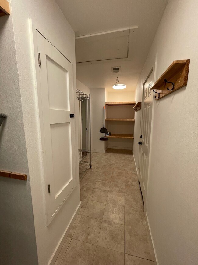 Building Photo - 11505 Murcia Dr