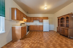 Building Photo - 5552 Black St
