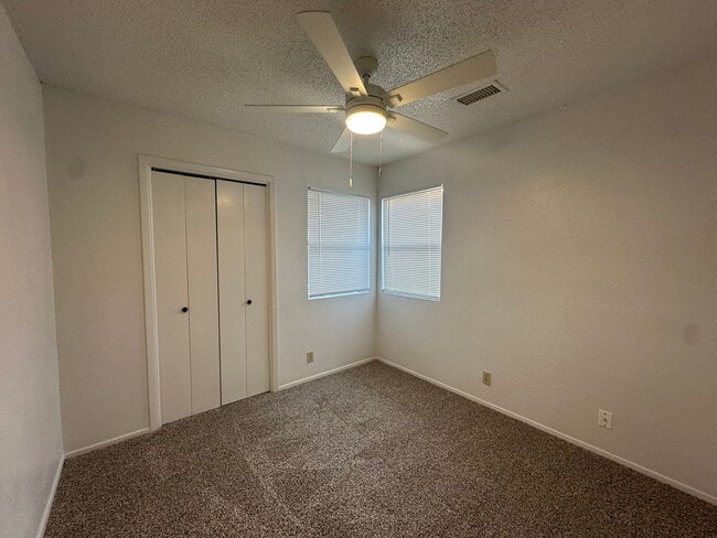 Building Photo - 9019 Sawtooth Ln
