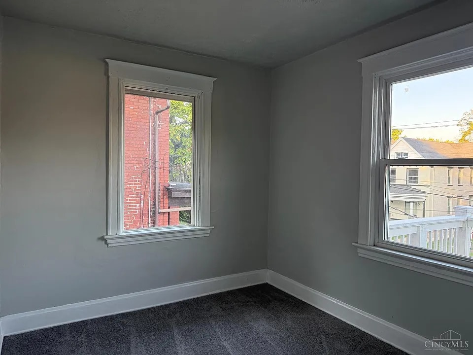 Building Photo - 2025 Burnet Ave