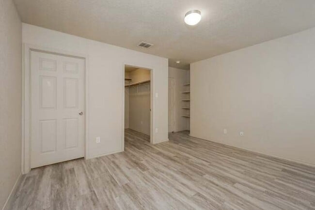 Building Photo - 5615 Degan Way