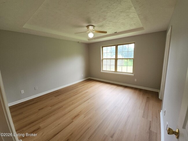 Building Photo - 405 Parker Pl