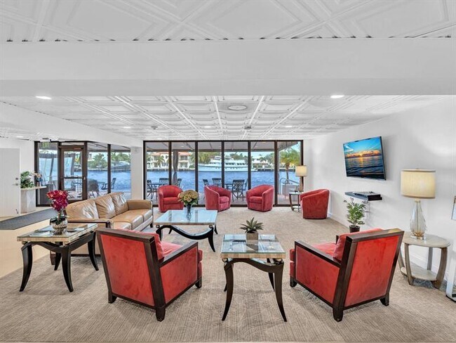 Building Photo - 5100 Dupont Blvd