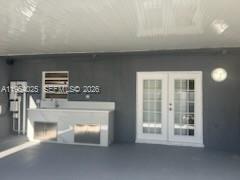 Building Photo - 1680 NE 5th St