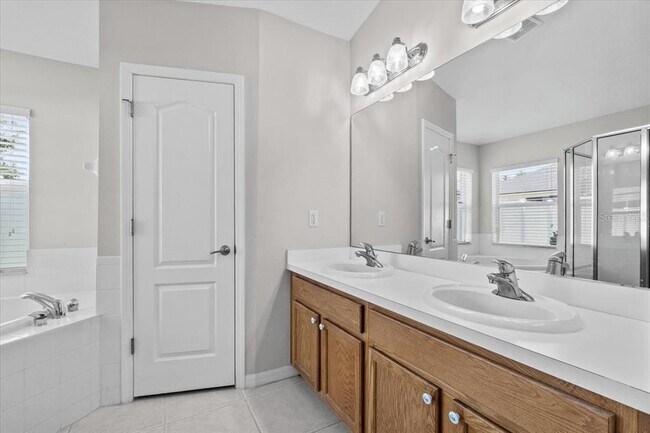 Building Photo - 3961 Hampton Hills Dr