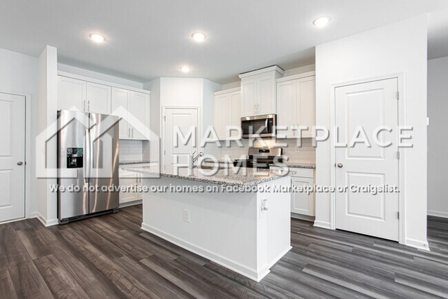 Building Photo - 373 White Tail Rd
