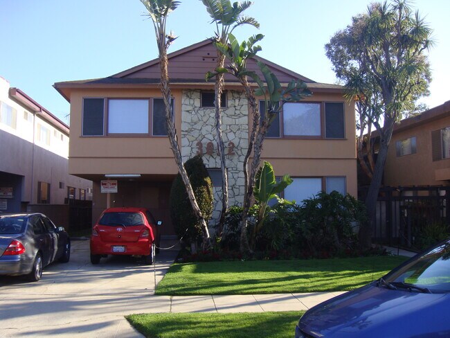 Primary Photo - 3622 Mentone Ave
