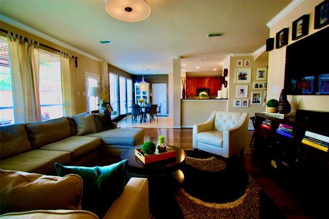 Building Photo - 2734 Greenway Dr