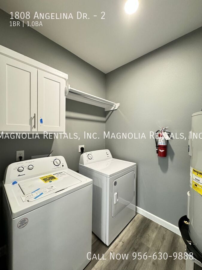 Building Photo - 1808 Angelina Dr