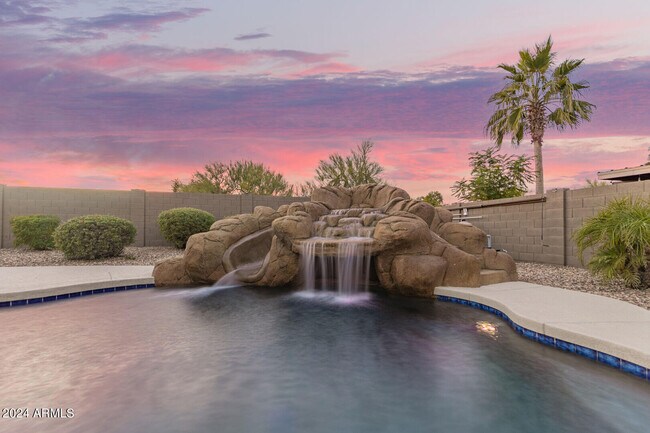 Building Photo - 31748 N Blackfoot Dr