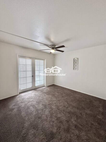 Building Photo - 3119 W Cochise Dr