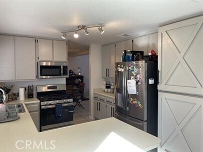 Building Photo - 29639 Greenhill Dr