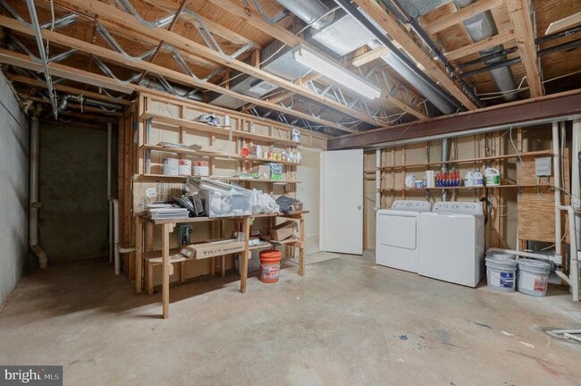 Building Photo - 5607 Castlebury Ct