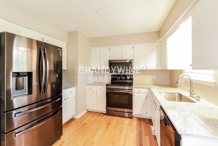 Building Photo - 1402 Rose St