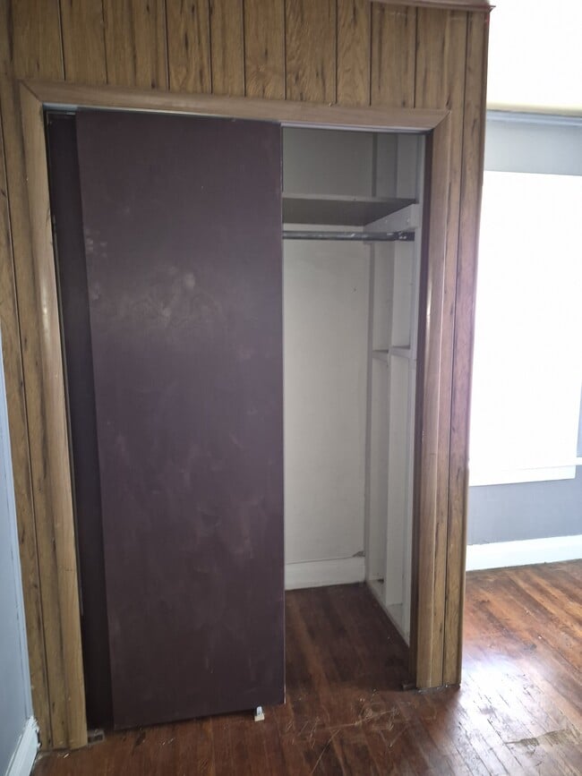 Building Photo - 429 Shirley Ave