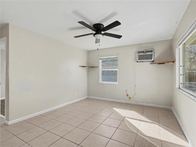 Building Photo - 42 Princeton Ave