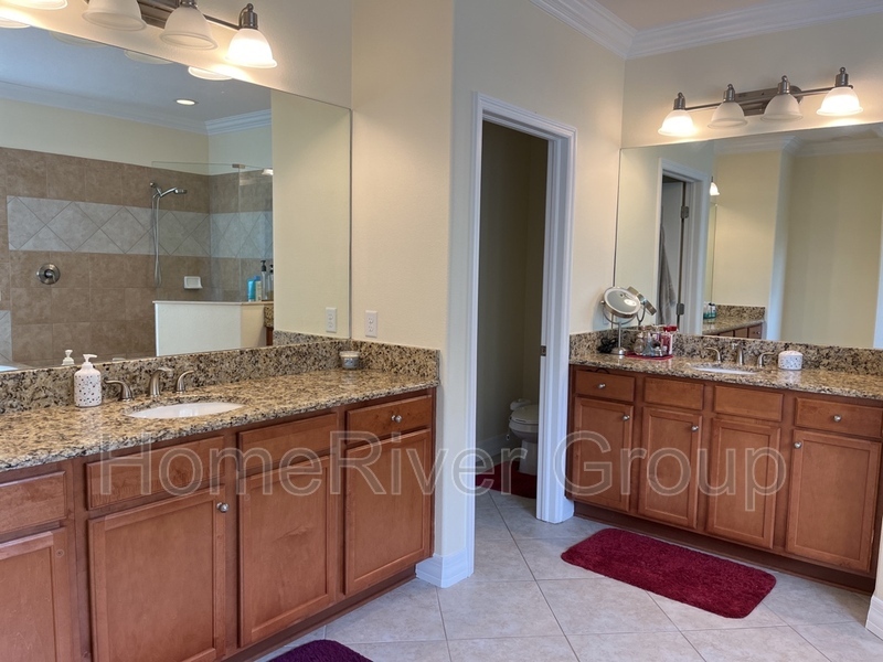 Building Photo - 10531 Mistflower Ln