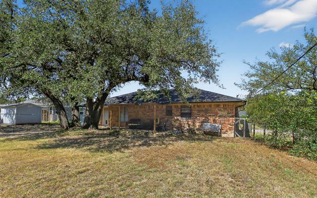 Building Photo - 604 Fegan St