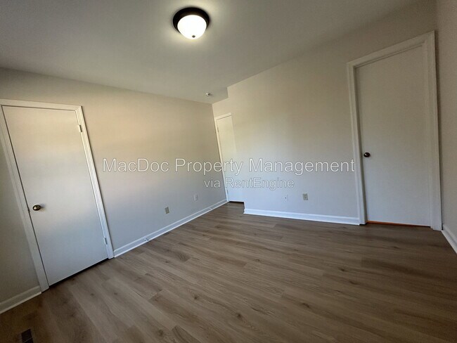 Building Photo - 16134 Clarence Ct