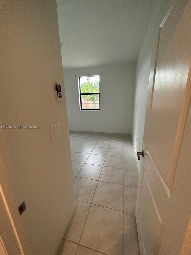 Building Photo - 24030 SW 119th Pl