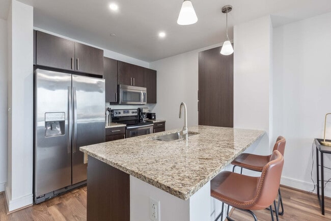 Building Photo - 100 Pier 4 Blvd.