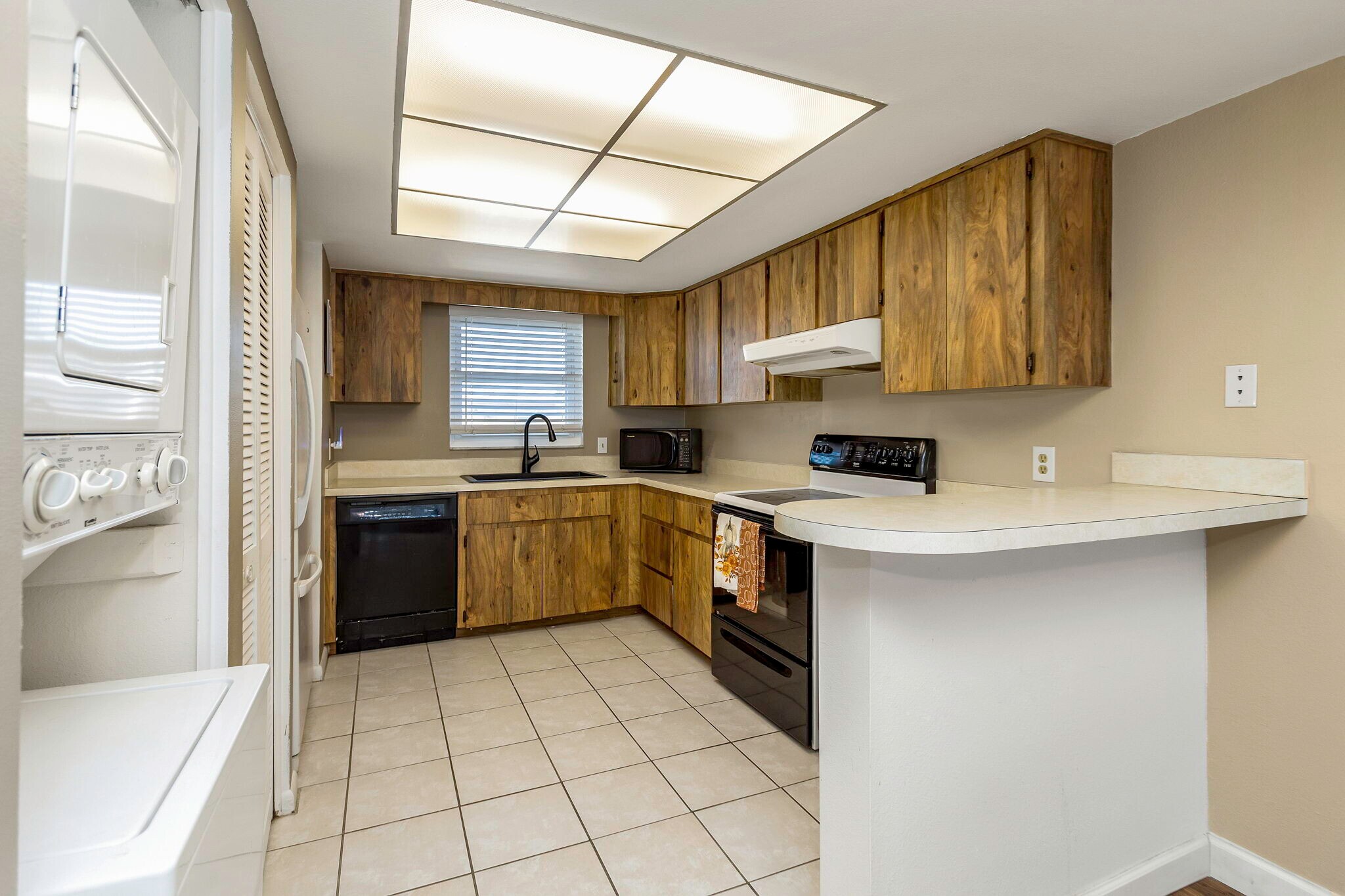 Building Photo - 12300 Park Blvd