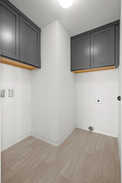 Building Photo - 525 Paseo Modesto Dr