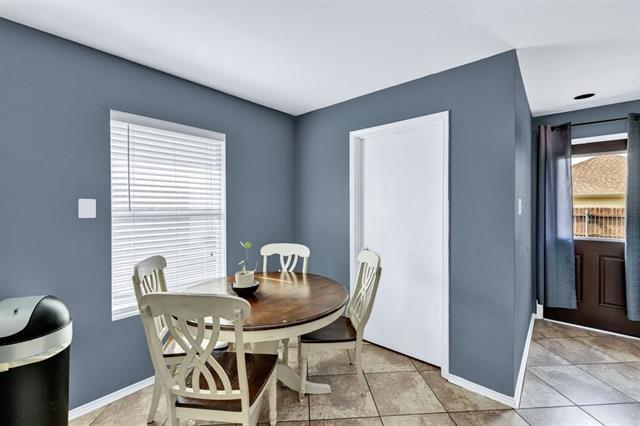 Building Photo - 8925 Sun Haven Way