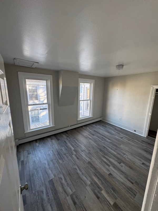 Building Photo - 315 W Broadway