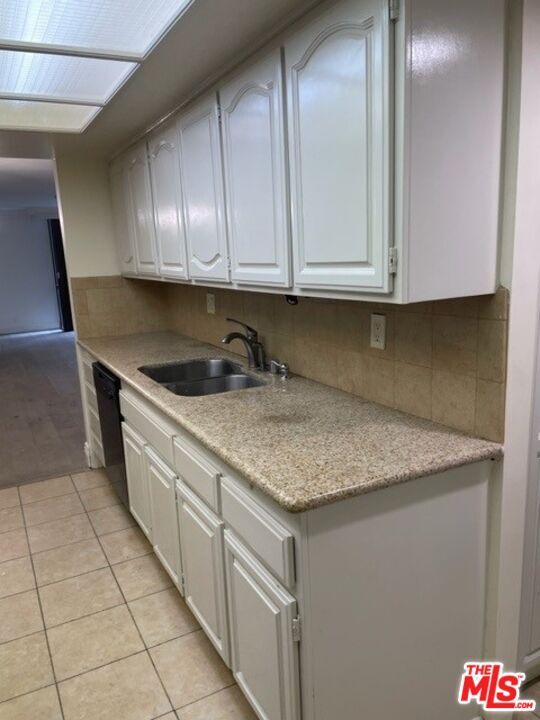 Building Photo - 10660 Wilshire Blvd