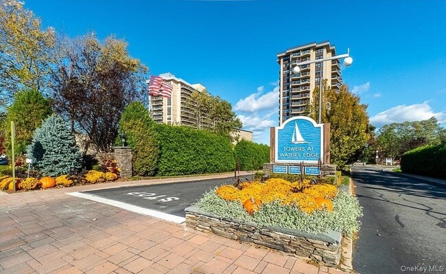 Building Photo - 17-85-85 215th St