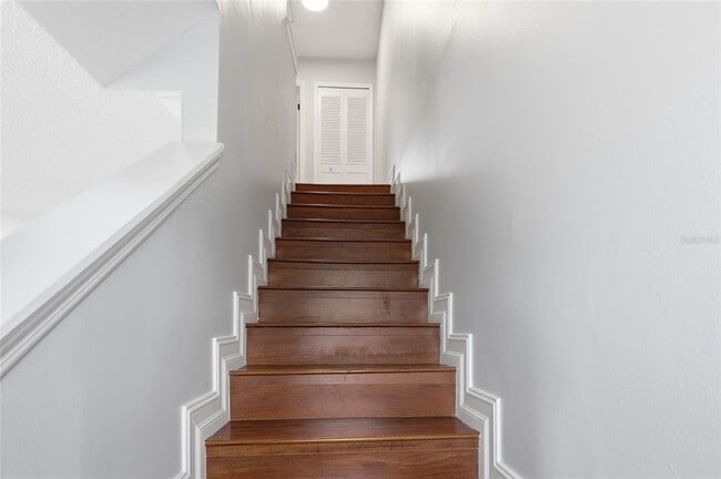 Building Photo - 1600 Little Falls Cir