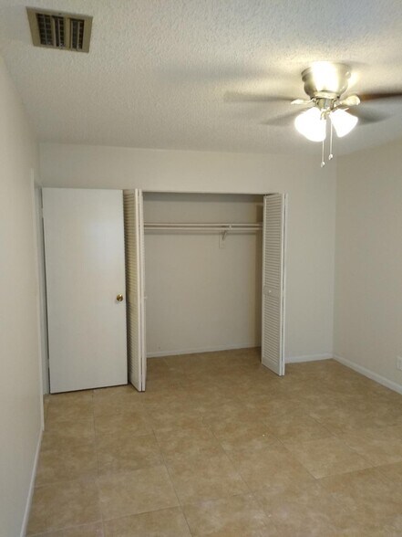 Building Photo - 2526 Taylor St